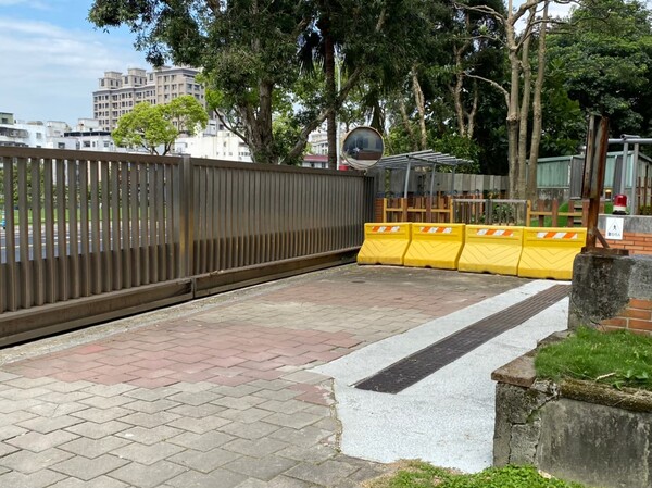 20220411建德國小一訪
